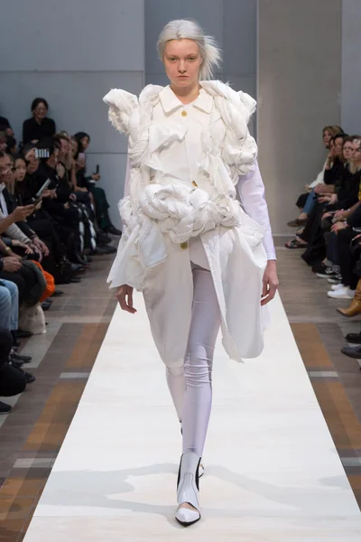 Look 23